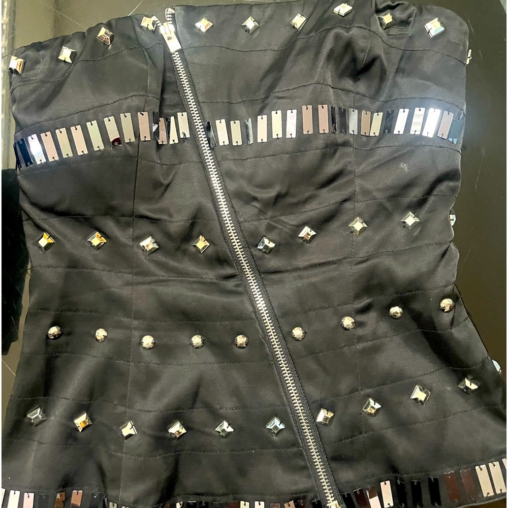Strapless bustier